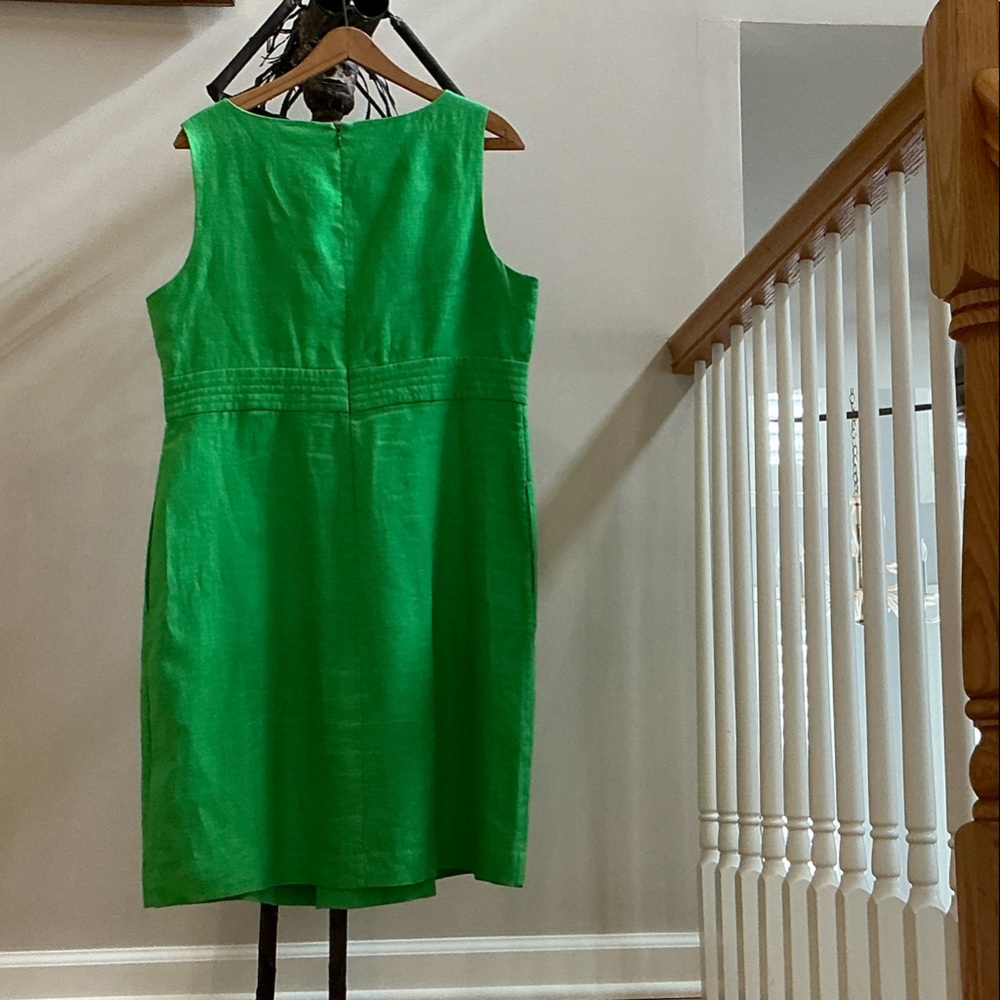 Banana Republic Bright Green Sleeveless Midi Dress - Picture 2 of 4